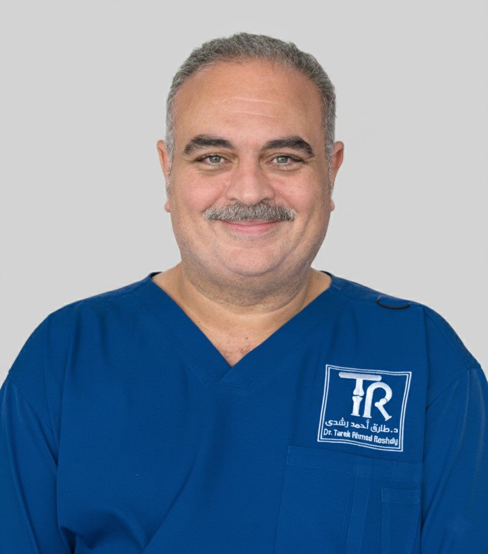 الدكتور طارق رشدي - استشاري جراحة العظام وتغيير المفاصل في الكويت
